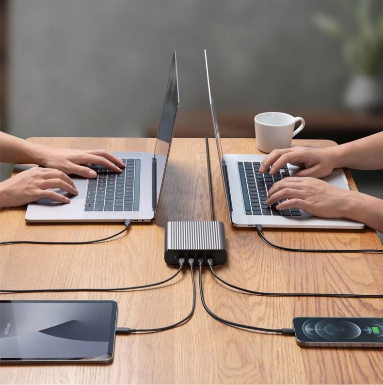 Cargador de sobremesa HyperJuice 245W GaN, 4 USB-C - Imagen 4